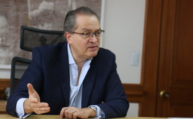 El procurador Fernando Carrillo que en Colombia "hay que pecar por exceso y no por defecto en todas las medidas de control y prevención". Colprensa