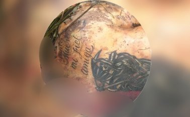 Este es uno de los tatuajes en el cuerpo hallado en Puente Angosto. Cortesía