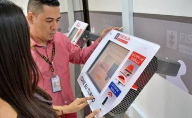 El llamado a la ciudadanía es para que se usen los canales virtuales que tiene establecidos la Fiscalía y que se pueden manipular desde la casa. Colprensa