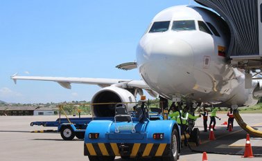 La aerolínea anunció que suspenderá su operación local desde hoy hasta el 12 de abril. Archivo
