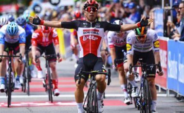 El ciclismo es el deporte que más se ha visto afectado por la pandemia del coronavirus (covid-19).  Tomada de Twitter