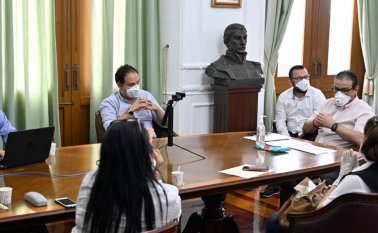 Esta semana, el gobernador de Norte de Santander, Silvano Serrano, se reunió con delegados de la Cruz Roja Colombiana, la Alcaldía de Cúcuta y representantes de los sectores económicos para coordinar la puesta en marcha de la campaña de solidaridad y donación. Cortesía para La Opinión