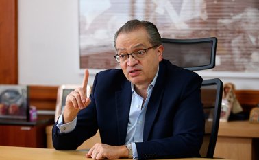 El procurador pidió también a la Superintendencia que vigile los casos y a la comisión que congele los pecios de los insumos. Foto Colprensa