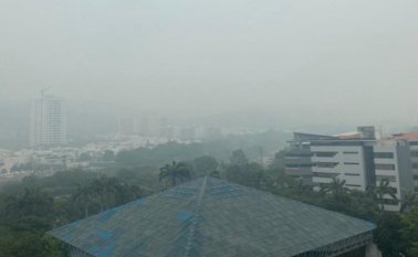 Una densa capa de humo tiene desesperados a los cucuteños y a los habitantes del área metropolitana La Opinión