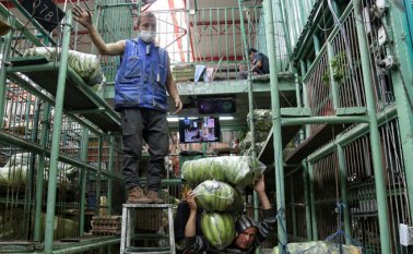 La Superintendencia de Industria y Comercio (SIC) dispone de una aplicación para que la gente denuncie abusos en los precios. Archivo