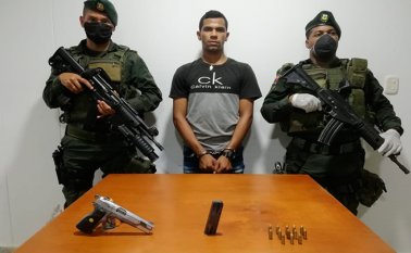 Policía