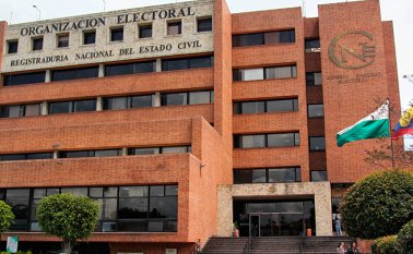 Alexander Vega, registrador nacional, aseguró que todo es en prevención del contagio de la COVID-19. Colprensa