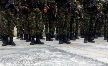 El Ejército aseguró que están a disposición de las autoridades judiciales para esclarecer el hecho. Colprensa