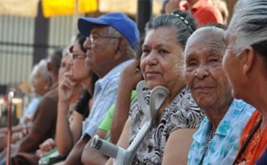 Cerca de 20.000 pensionados de retiro programado afiliados a los fondos privados pasarán a Colpensiones para garantizar el pago de sus mesadas por descapitalización. Archivo
