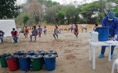 La organización internacional sin fines de lucro wine to water entregó la ayuda con apoyo de la oenegé Samaritan’s. Enviaron 200 filtros para las comunidades que se encuentran en la zona fronteriza. Cortesía