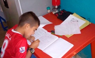 El 75 % de los estudiantes de la zona urbana y rural del departamento, está tomando sus clases desde casa. Cortesía