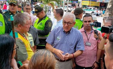 EL ALCALDE JAIRO TOMÁS YÁÑEZ no ha parado un momento de dar cátedra a los cucuteños de lo que será su administración, de la plataforma filosófica que está basada en la lucha anticorrupción.
Cortesía/La Opinión