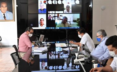 La Gobernación de Norte de Santander espera comenzar a trabajar en el estudio del Plan de manera virtual con los diputados, a partir del 10 o 12 de mayo. Durante los primeros días, los diputados analizarán el documento entregado.
Cortesía para La Opinión