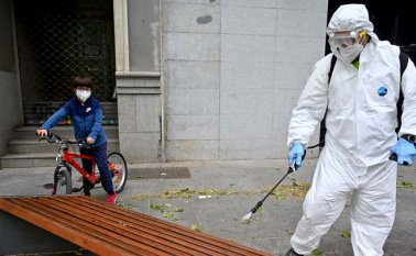 España registra un total de fallecimientos de 24.543, el cuarto balance más alto del mundo detrás de Estados Unidos, Italia y Reino Unido. AFP