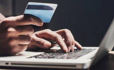 Evitar actualizar por esta época datos personales y credenciales bancarias por internet. Cortesía