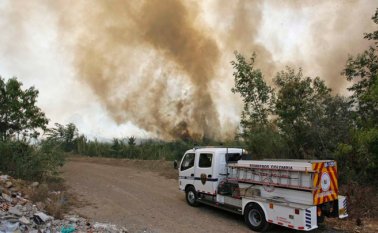 Las altas temperaturas en Cúcuta, unido a los fuertes vientos han estado causando incendios en varios sectores de la ciudad. Las autoridades piden tomar medidas de precaución. Mario Caicedo