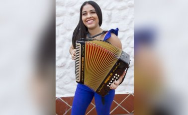 VIDEO VOX se compromete a grabar un videoclip basado en la canción elegida por la artista y será dirigido por Adolfo Sanjuanello. Archivo