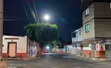 La medida fue implementada con el fin de reforzar los controles e impedir el contagio de la COVID-19 Archivo/La Opinión