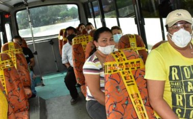 El vehículo debe tener todas las ventanas abiertas. Colprensa.