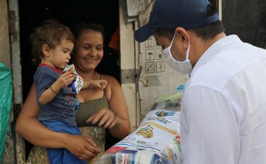 Cinco mil bonos en alimentos para la población vulnerable Cortesía