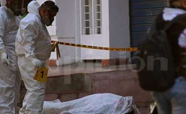 Muerto en el Barrio El Contento. Juan Pablo Cohen La Opinión