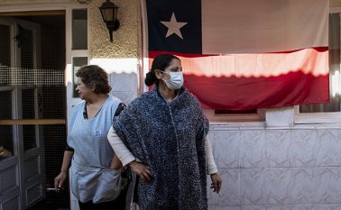 Los venezolanos que huyeron de la crisis de su país en la búsqueda de un mejor futuro, ahora por efecto de la pandemia buscan regresar a sus hogares.  AFP
