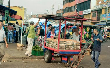 La alcaldía aspira a tener un censo real de vendedores informales de Cúcuta en la primera quincena del mes de junio, tras haber hecho la caracterización de esta población. Cortesía