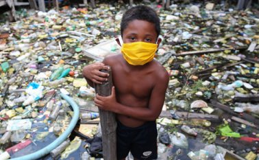El estado amazonas es uno de los más afectados por la pandemia y su situación preocupa a los gobiernos de Colombia y Perú. AFP