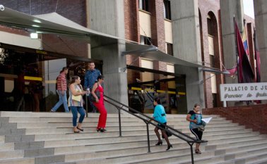 A pesar de que los juzgados y tribunales del país están cerrados por cuenta del coronavirus, las excepciones establecidas a la Rama Judicial han permitido avanzar con casi 20.000 procesos.
Archivo La Opinión