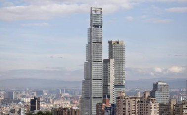 Eventualmente por la cuarentena ha habido una disminución en la contaminación del aire en estas últimas semanas, permitiendo de esta manera ver alguno de los nevados de Colombia, como el del Tolima. Colprensa.