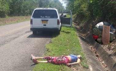 Según testigos, el cuerpo fue abandonado desde la medianoche. Cortesía