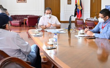 El anuncio del gobernador Silvano Serrano de otorgar una beca para el pago de matrícula del próximo semestre, fue bien recibido tanto por directivos como por los universitarios. Cortesía