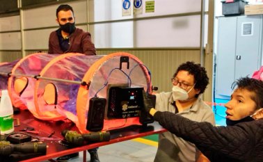 La cápsula es utilizada en vuelos aéreos para transportar pacientes con COVID-19. Cortesía