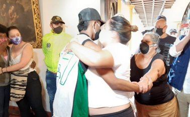 Momentos difíciles viven los jóvenes auxiliares de la policía secuestrados durante dos meses y medio en las montañas del Catatumbo. La Opinión