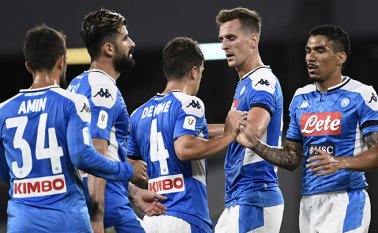 El Napoli tendrá la tarea de derrotar a la Juventus, favorito a llevarse el trofeo en el Olímpico de Roma.David Ospina no podrá jugar por sanción. AFP