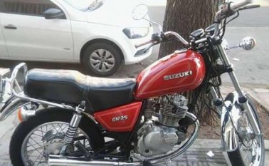 La moto robada es una Suzuki GN 125, color rojo y de placas VXL71A. Cortesía