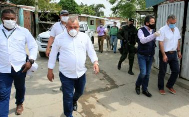 El alcalde de Villa del Rosario, Eugenio Rangel, venía reiterando desde hace semanas su preocupación por el aumento de casos positivos de la COVID-19 en su municipio y el riesgo de una mayor propagación por el constante retorno de migrantes.  Archivo / La Opinión