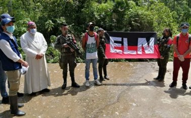 El Ejército asegura que esta Salvador Jaime Durán vestido como guerrillero del Eln.
Cortesía