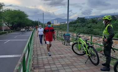 Inicialmente serán 6 los uniformados que patrullarán la zona y sus alrededores, pero se tiene planeado incluir a más policías. La Opinión