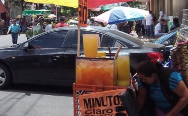 En mayo 4,8 millones de personas estaban trabajando en la formalidad y 4,3 millones en la informalidad. Archivo