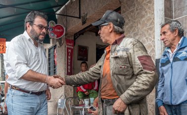 Carlos Alfonso Negret se desempeñó como Defensor del Pueblo. Recorrió el país para conocer la cotidianidad de los colombianos.
Colprensa