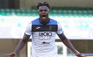 Duván Zapata  alcanzó su tanto 17 en la presente temporada de la Serie A, igualando a su compatriota Luis Muriel. .  Cortesía Espn