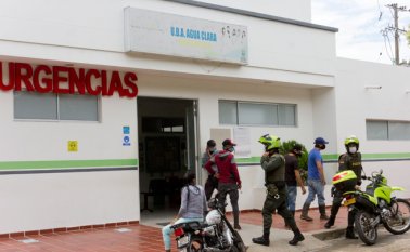 En la Unidad Básica de Agua Clara, en la zona rural de Cúcuta, recibió la primera atención médica Ana Rosa Leal Mosquera, a quien un hombre le disparó en el rostro. La Opinión