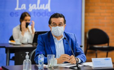 Traer médicos de otros países es una situación que se contempla en circunstancias extremas, pues su inclusión no está exenta de riesgos, aclaró el ministro el ministro Fernando Ruiz Gómez. Colprensa