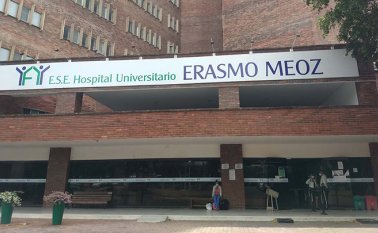 Las visitas a zona de aislamiento recibirán una charla del SIAU donde se le indicarán los riesgos a los que se expone. Solo de no haber recibido información de su familiar vía telefónica, se optará por permitirle el ingreso. Archivo / La Opinión