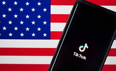 Washington sostiene que TikTok recopila datos personales de los usuarios a los que el gobierno chino puede acceder y utilizar para inteligencia y otros fines. AFP
