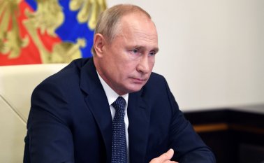 El presidente Vladimir Putin anunció que Rusia había desarrollado la primera vacuna contra el coronavirus y aseguró que ofrece una "inmunidad duradera".
 AFP