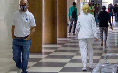 Las autoridades de salud del Táchira extremaron los controles sanitarios en el hospital de San Cristobal, donde varios médicos contrageron la COVID-19. Cortesía