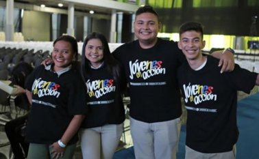 Es la ampliación más grande que ha  tenido  ese programa que llega a la juventud  más vulnerable de nuestro país. Archivo / La Opinión