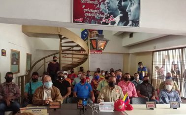 Empresarios, comerciantes y trabajadores del estado Táchira sostienen que el restablecimiento del tránsito fronterizo también servirá para frenar el paso de personas y mercancías a través de  las trochas. Eilyn Cardozo / La Opinión